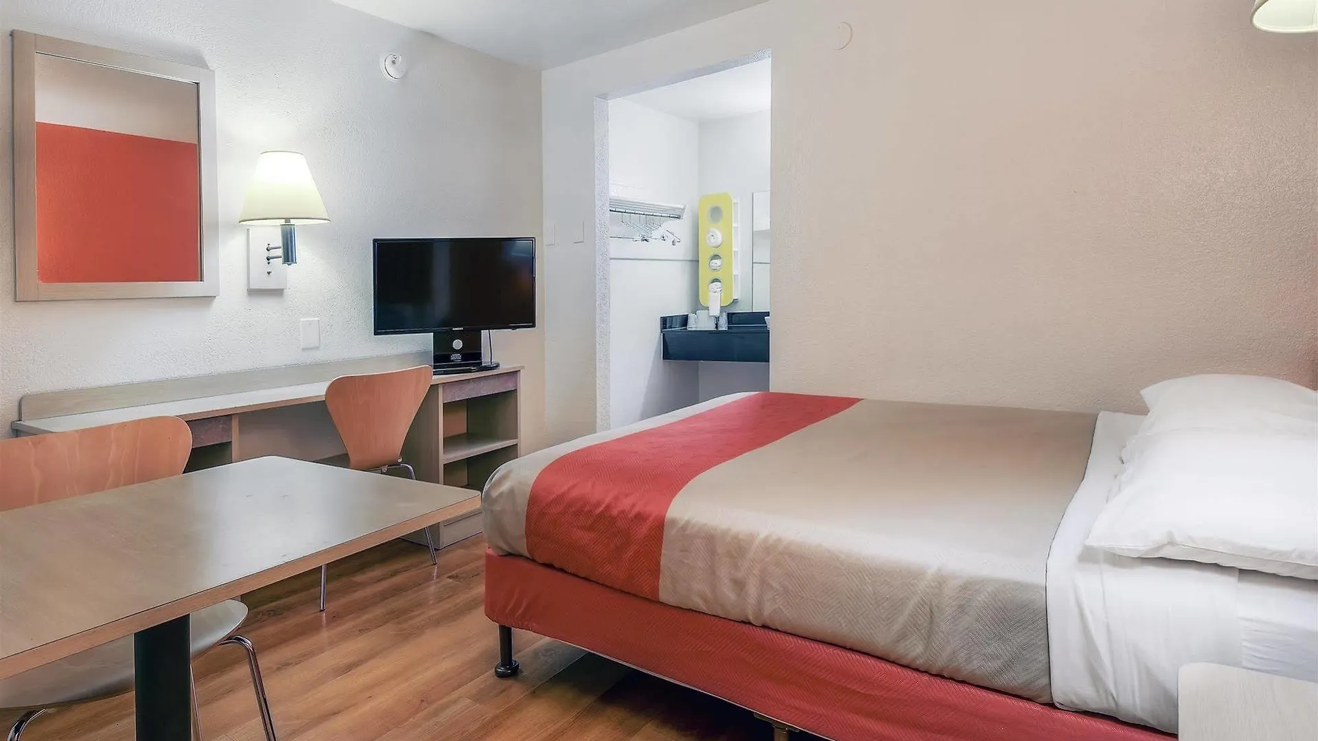 Motel 6-Chino, Ca - Los Angeles Area